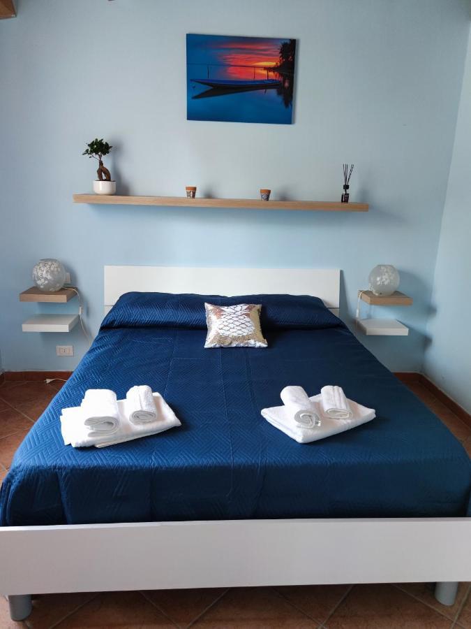 Villa Martino Apartments Cefalù Oda fotoğraf